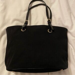 MICHAEL KORS Grab Tote Black Canvas in a knobby material with Leather.